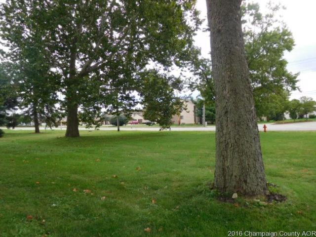1212 Windsor Rd, Champaign, IL 61821 photo 2
