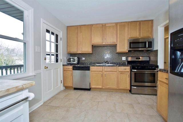 642 Juniper Ln, Bartlett, IL 60103 photo 7