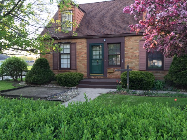 802 E 16th St, Sterling, IL 61081 photo 3