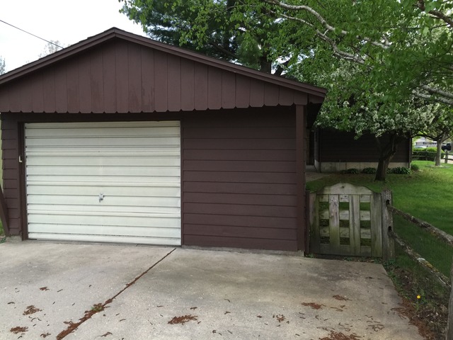 802 E 16th St, Sterling, IL 61081 photo 16
