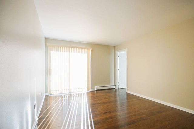 8924 Kenneth Dr #2E, Des Plaines, IL 60016 photo 7