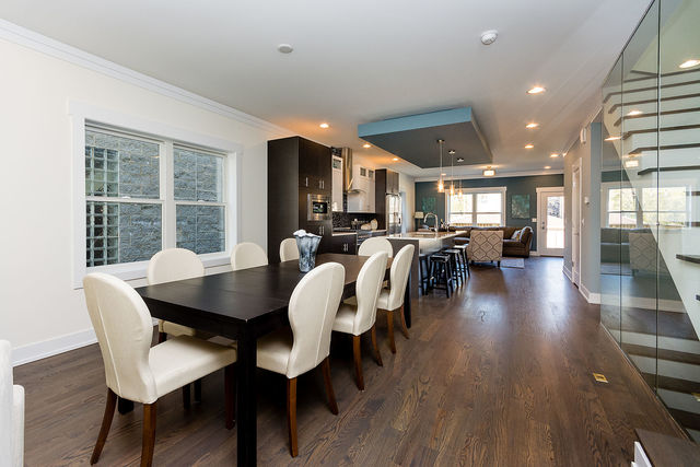 4626 S Champlain Ave, Chicago, IL 60653 photo 7