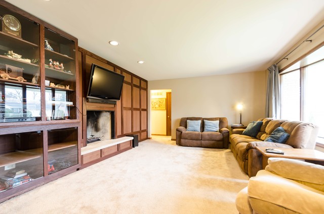 1108 Cedar Ave, Elgin, IL 60120 photo 4