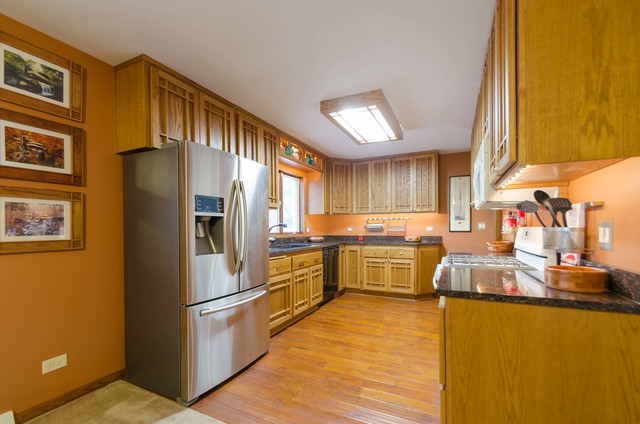 1108 Cedar Ave, Elgin, IL 60120 photo 9
