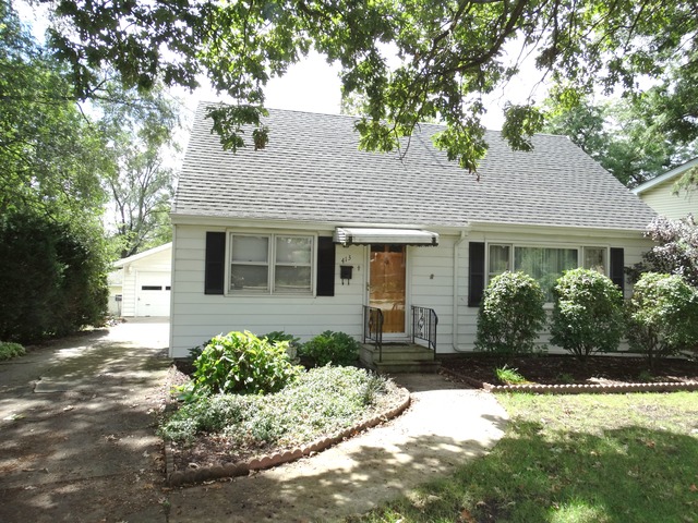 413 E Division St, Lockport, IL 60441 photo 1