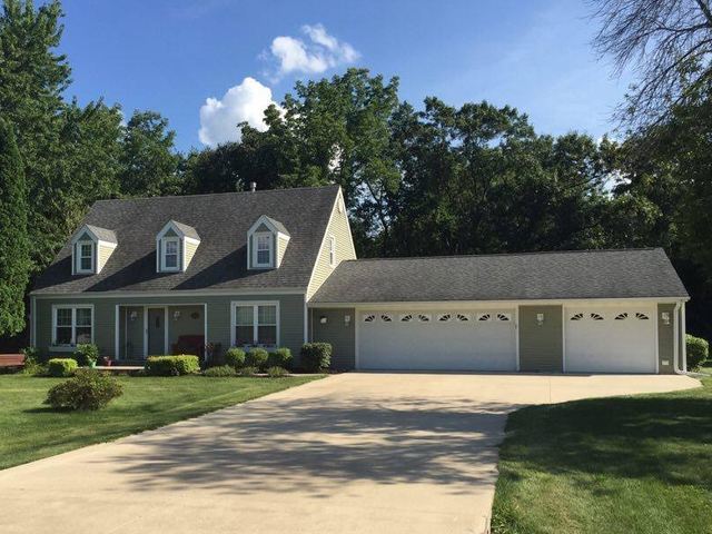 751 Forest Park Dr, Dixon, IL 61021 photo 1