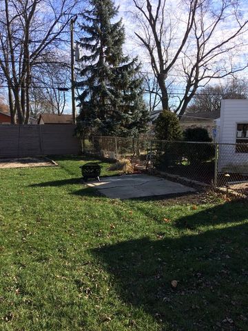 3137 Phillips Ave, Steger, IL 60475 photo 12