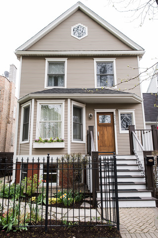 4326 N Leavitt St, Chicago, IL 60618 photo 1