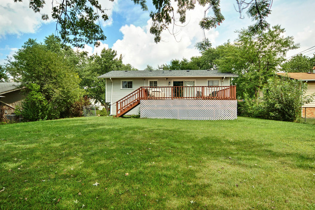 1340 Gentry Rd, Hoffman Estates, IL 60169 photo 13