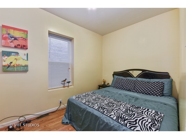 1625 E 74th Pl, Chicago, IL 60649 photo 8