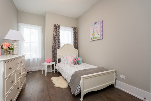 1025 E 43rd St, Chicago, IL 60653 photo 17