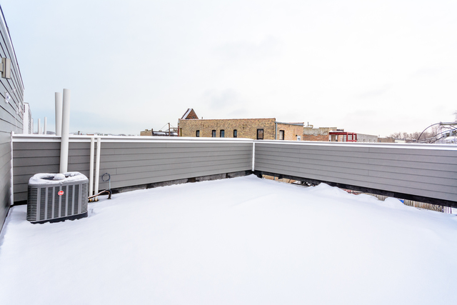 1025 E 43rd St, Chicago, IL 60653 photo 25