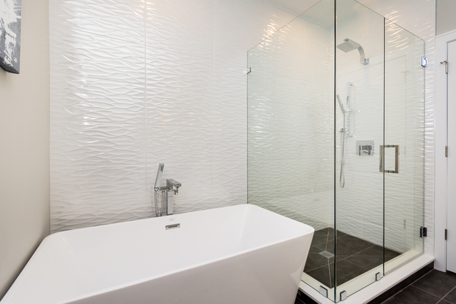 1025 E 43rd St, Chicago, IL 60653 photo 15