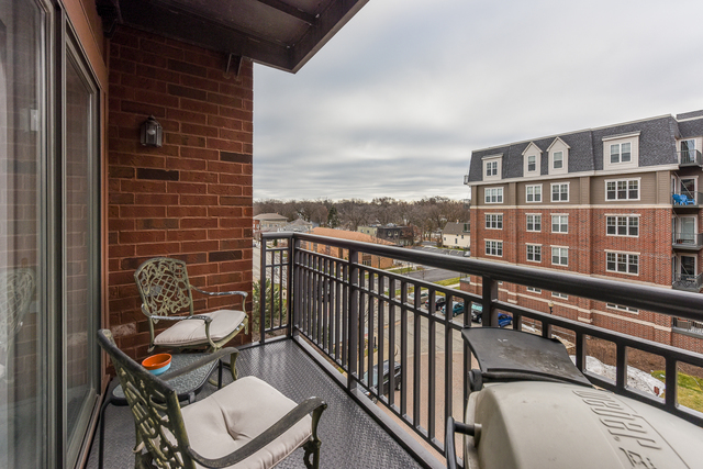 255 E Liberty Dr #504-2, Wheaton, IL 60187 photo 18