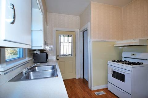 328 E 8th St, Lockport, IL 60441 photo 5