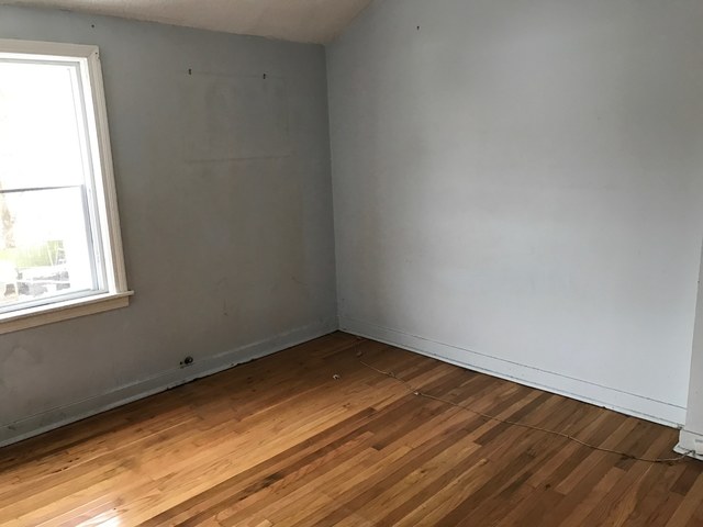 2121 E 95th Pl, Chicago, IL 60617 photo 3