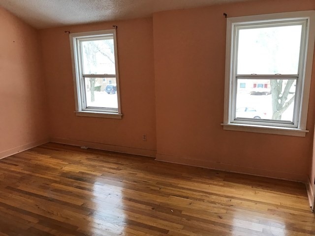 2121 E 95th Pl, Chicago, IL 60617 photo 2