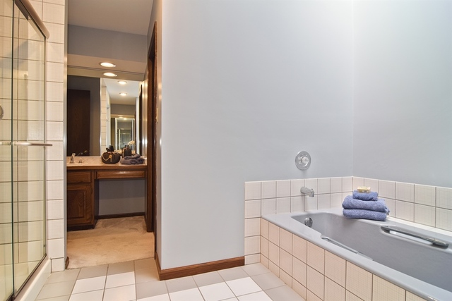 8617 Heather Dr, Burr Ridge, IL 60527 photo 13