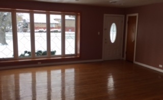 8115 Central Ave, Burbank, IL 60459 photo 3