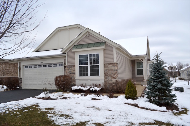 1149 Heathrow Ct, Aurora, IL 60502 photo 1