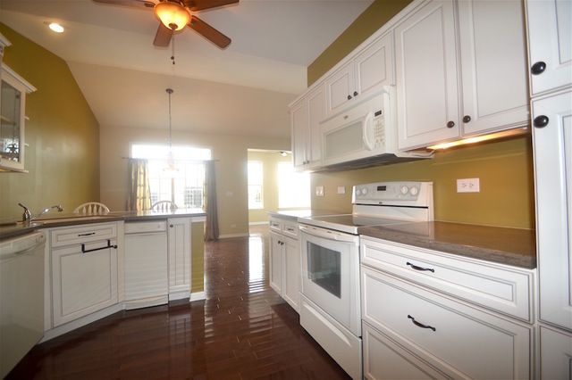 1149 Heathrow Ct, Aurora, IL 60502 photo 8