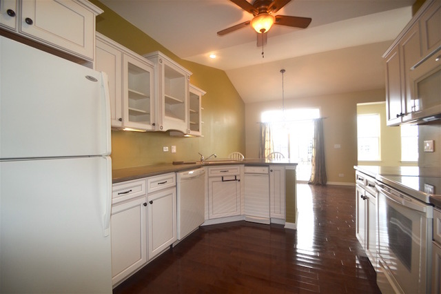 1149 Heathrow Ct, Aurora, IL 60502 photo 7