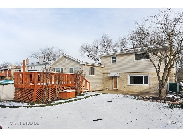 1086 Crimson Dr, Wheeling, IL 60090 photo 16