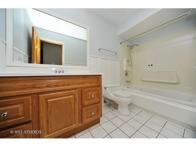1086 Crimson Dr, Wheeling, IL 60090 photo 15
