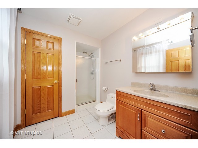1086 Crimson Dr, Wheeling, IL 60090 photo 14