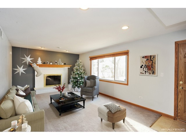 1086 Crimson Dr, Wheeling, IL 60090 photo 9