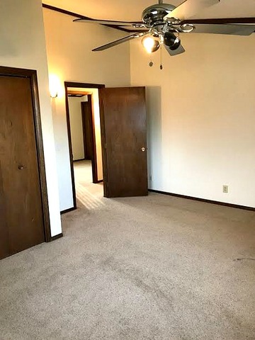 39 W132 Pleasant Dr, Elgin, IL 60123 photo 13