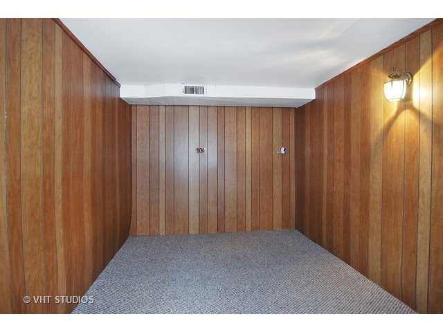 209 E Burlington St, Riverside, IL 60546 photo 12