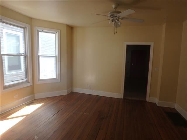 5 E 114th St, Chicago, IL 60628 photo 2