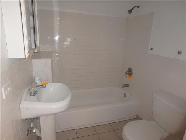 5 E 114th St, Chicago, IL 60628 photo 11