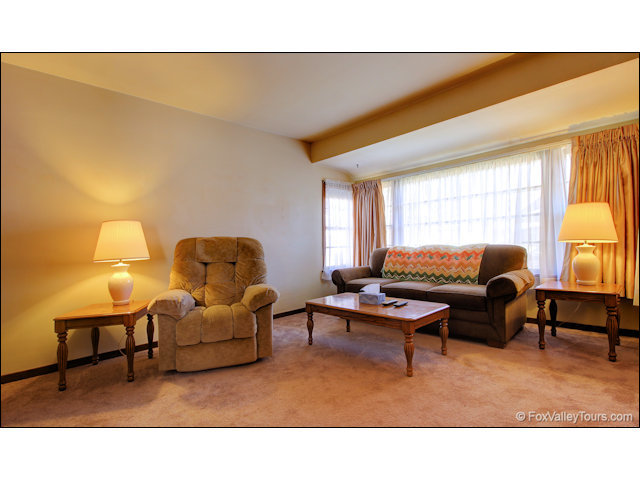469 Watson St, Aurora, IL 60505 photo 6