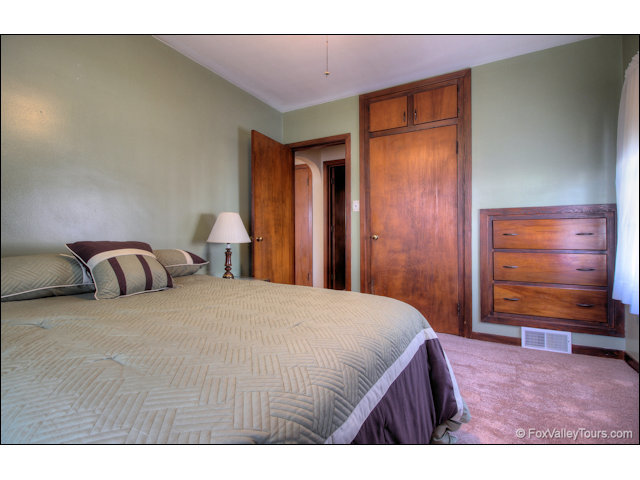 469 Watson St, Aurora, IL 60505 photo 17