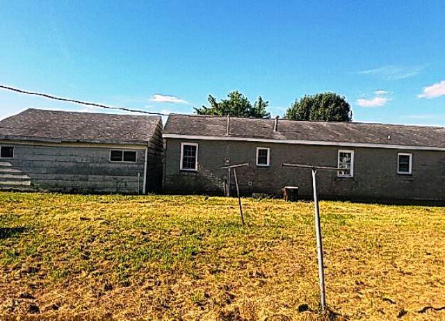 1709 Osborne St, Collison, IL 61831 photo 6