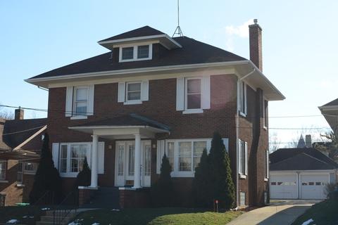 671 Park St, Elgin, IL 60120 photo 1