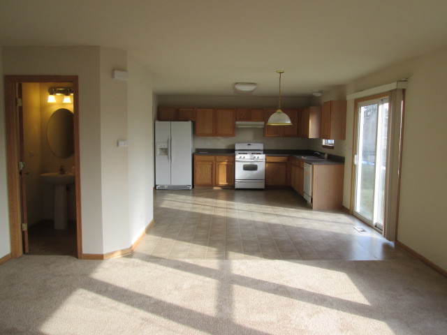 2709 Arbor Dr, Mchenry, IL 60050 photo 4