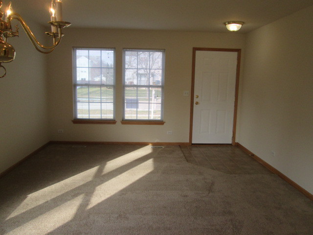 2709 Arbor Dr, Mchenry, IL 60050 photo 3
