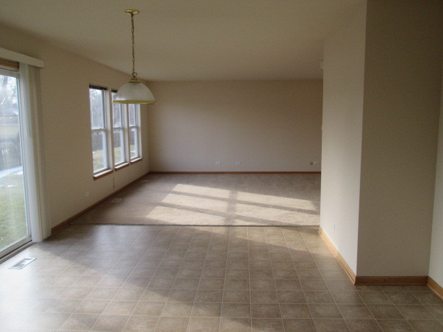 2709 Arbor Dr, Mchenry, IL 60050 photo 6