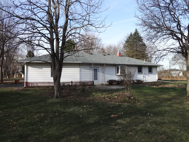 160 E Rickard Dr, Oswego, IL 60543 photo 14
