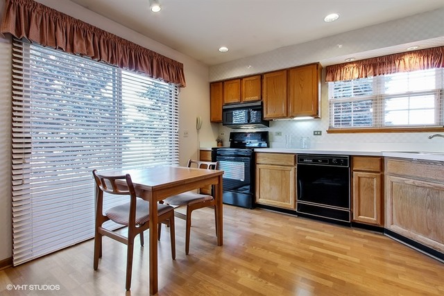 758 Bent Ridge Ln, Elgin, IL 60120 photo 4