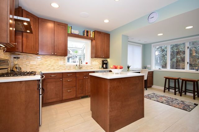497 Uvedale Rd, Riverside, IL 60546 photo 7