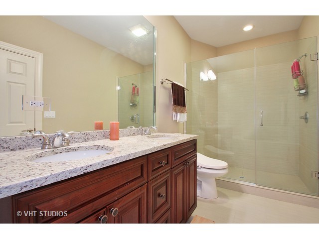 27 Legacy Ln, Wheeling, IL 60090 photo 8