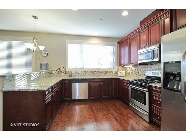 27 Legacy Ln, Wheeling, IL 60090 photo 5
