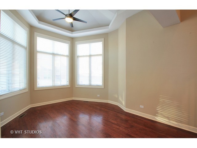 27 Legacy Ln, Wheeling, IL 60090 photo 3