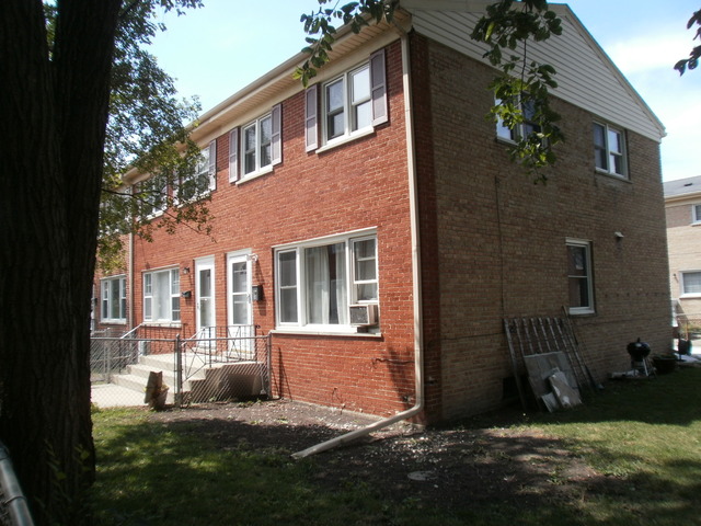9515 Sumac Rd #D, Des Plaines, IL 60016 photo 1