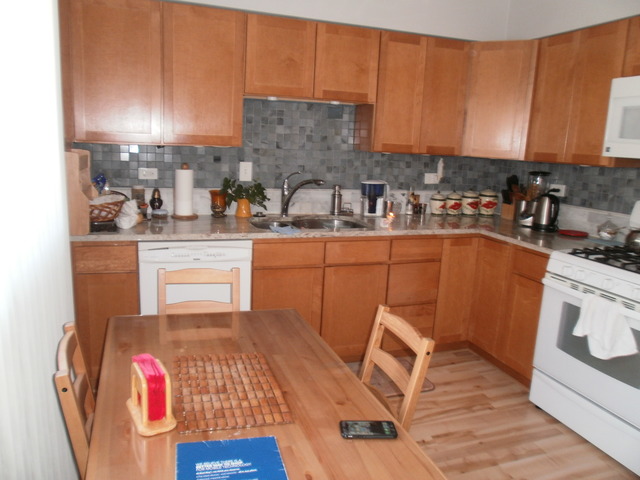 9515 Sumac Rd #D, Des Plaines, IL 60016 photo 2