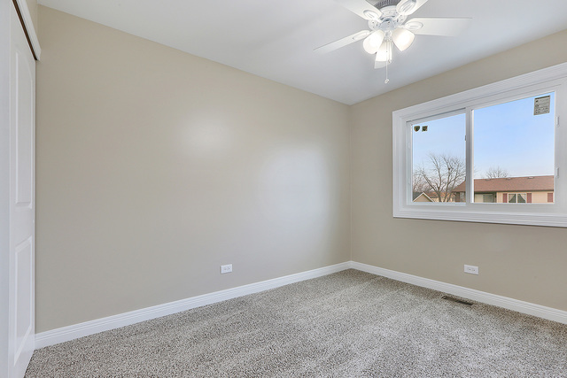 51 Willow Rd, Matteson, IL 60443 photo 13